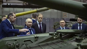 Любимият завод на Путин се пука по шевовете: Готви се за масови уволнения