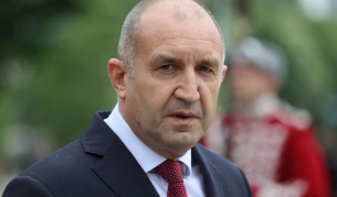 Нероденият Петко на президента: ще прави ли Радев партия