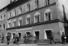 Гонят поклонници на Хитлер: Превръщат родната му къща в полицейски участък