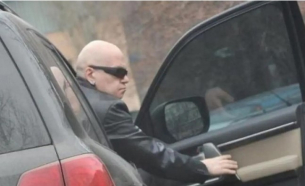 Слави Трифонов си поръчал брониран Mercedes за един милион евро