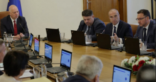 След безусловната подкрепа от Пеевски: Министерският съвет насрочи заседание за днес
