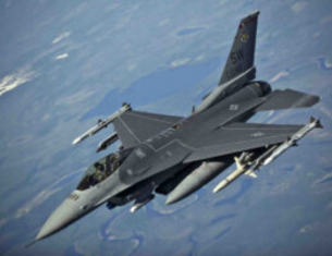 В САЩ признаха проблеми с подготовката на украинските пилоти на F-16