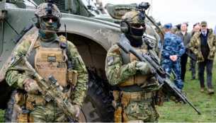 Генерал от НАТО бие аларма: Руснаците кроят нещо в Украйна, това е рецептата