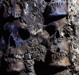 Археолози разкопаха 500-годишна ацтекска кула от човешки черепи