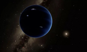 Възможно ли е Планета 9 да е малка черна дупка?