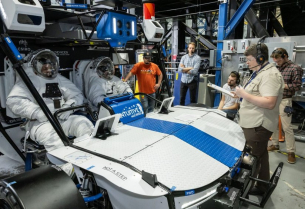 Мисията Artemis II остана без финансиране: Спряха заплатите на астронавтите на НАСА