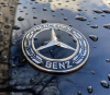 Mercedes-Benz изтегля глобално един милион по-стари коли