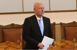 Тодор Тагарев каза още колко ще продължи войната в Украйна