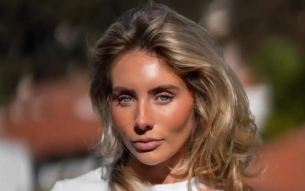 Известна порномоделка не е на себе си, застигна я жестока вендета