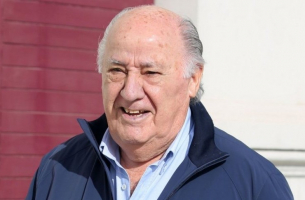 89-годишен дядка държи магазини във всеки мол в България