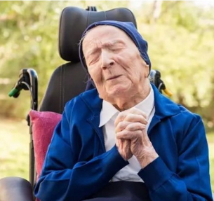 118-годишна монахиня стана най-възрастния човек в света
