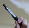 Със закон ще се намалява привлекателността на електронните цигари