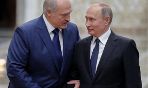 Лукашенко изненада с оферта към Путин, удря рамо на Русия в Украйна