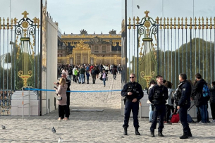 Бомбена заплаха отново затвори Версайския дворец