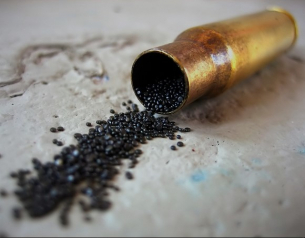 Боклук с барут. Боклучава икономика, инерционна политика, провален бюджет