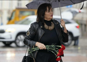 СВЕТОТАТСТВО! Защо поп опя еретичката Алена?