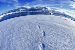 Пробиха леда: Проучват езеро на 1200 м под Антарктика