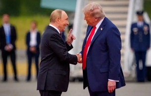 Руски олигарх в изгнание разкри новия сигнал на Путин към Тръмп
