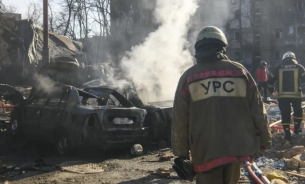 Руска въздушна атака рани шестима души в Харков