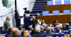 81 депутатски гласа пуснаха тежка секира по много българи
