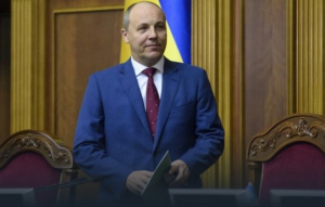Кой е заинтересован от смъртта на бившия председател на Радата Парубий: Списъкът се оказа много дълъг