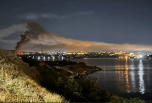 Мощни експлозии: Украйна извърши ракетна атака по Севастопол в Крим тази нощ, а Русия...