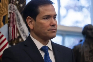 Вашингтон спря решенията по всички молби за убежище в САЩ