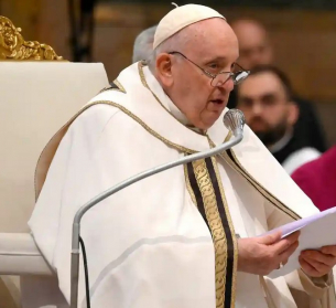 Папа Франциск призовава за край на анти-гей законите