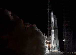 В очакване на полет към Марс: New Glenn е на стартовата площадка