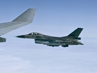 F-16 едва ли ще са решение за авиационните бомби на Русия