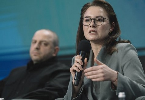Украйна назначи ново правителство, Зеленски и Тръмп обмислят 